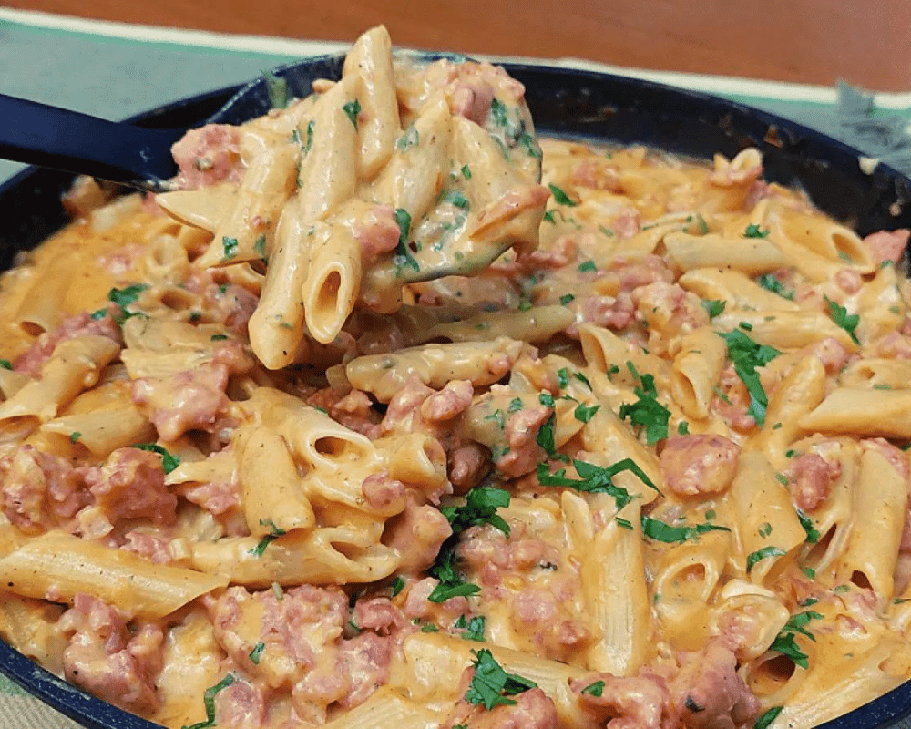 Macarrão de Panela de Pressão com Calabresa