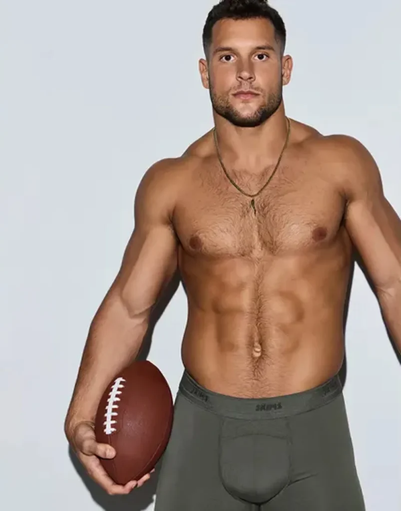 Nick Bosa - SKIMS - Foto: Reprodução/Instagram